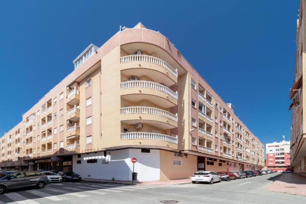 Bonito Apartamento En Torrevieja Bagian luar foto