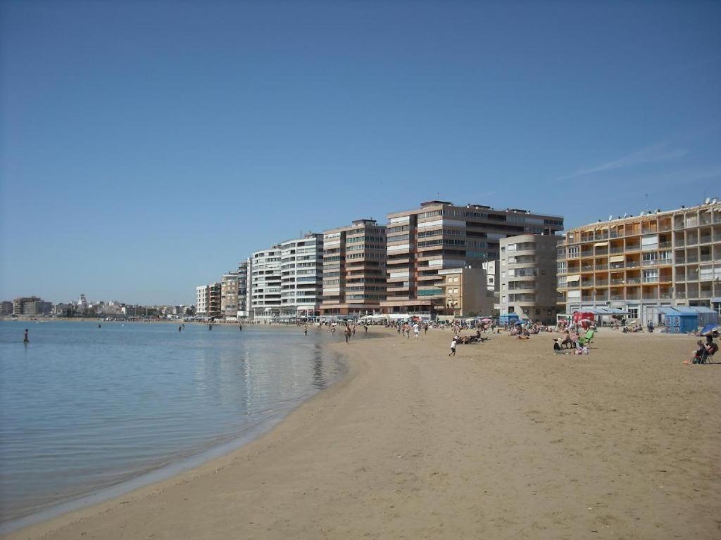 Bonito Apartamento En Torrevieja Bagian luar foto